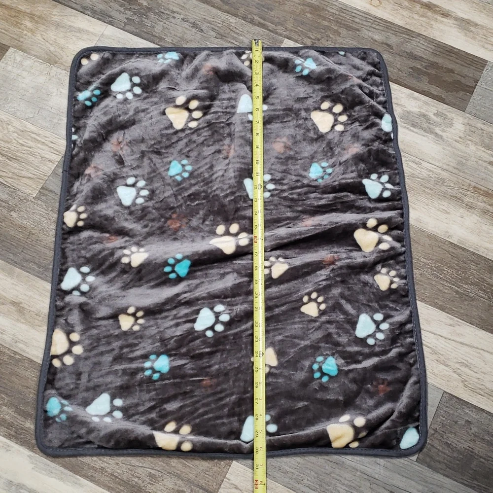 Paw Print blanket